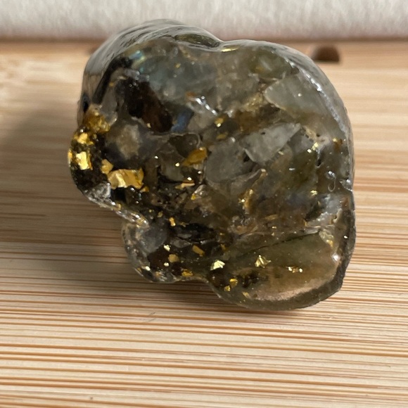 Natural Labradorite Cat With Gold Flakes – Approx. 2” Handmade Crystal Sculpture - Picture 8 of 10
